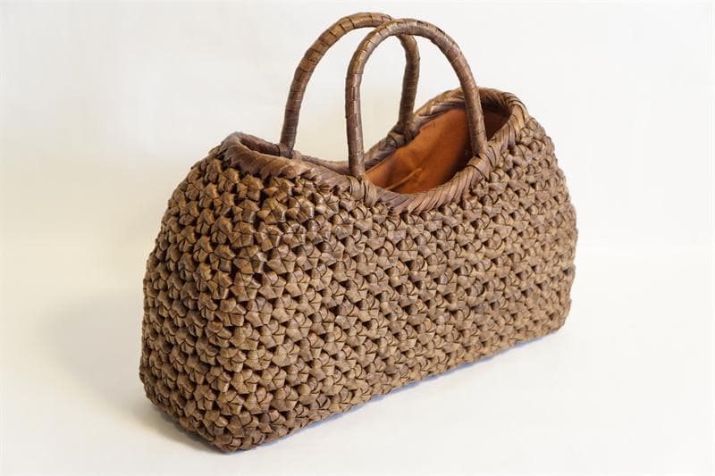 山葡萄 籠　胡桃木 くるみかごバック （六角花編み）かご　バック・やまぶどう　籠