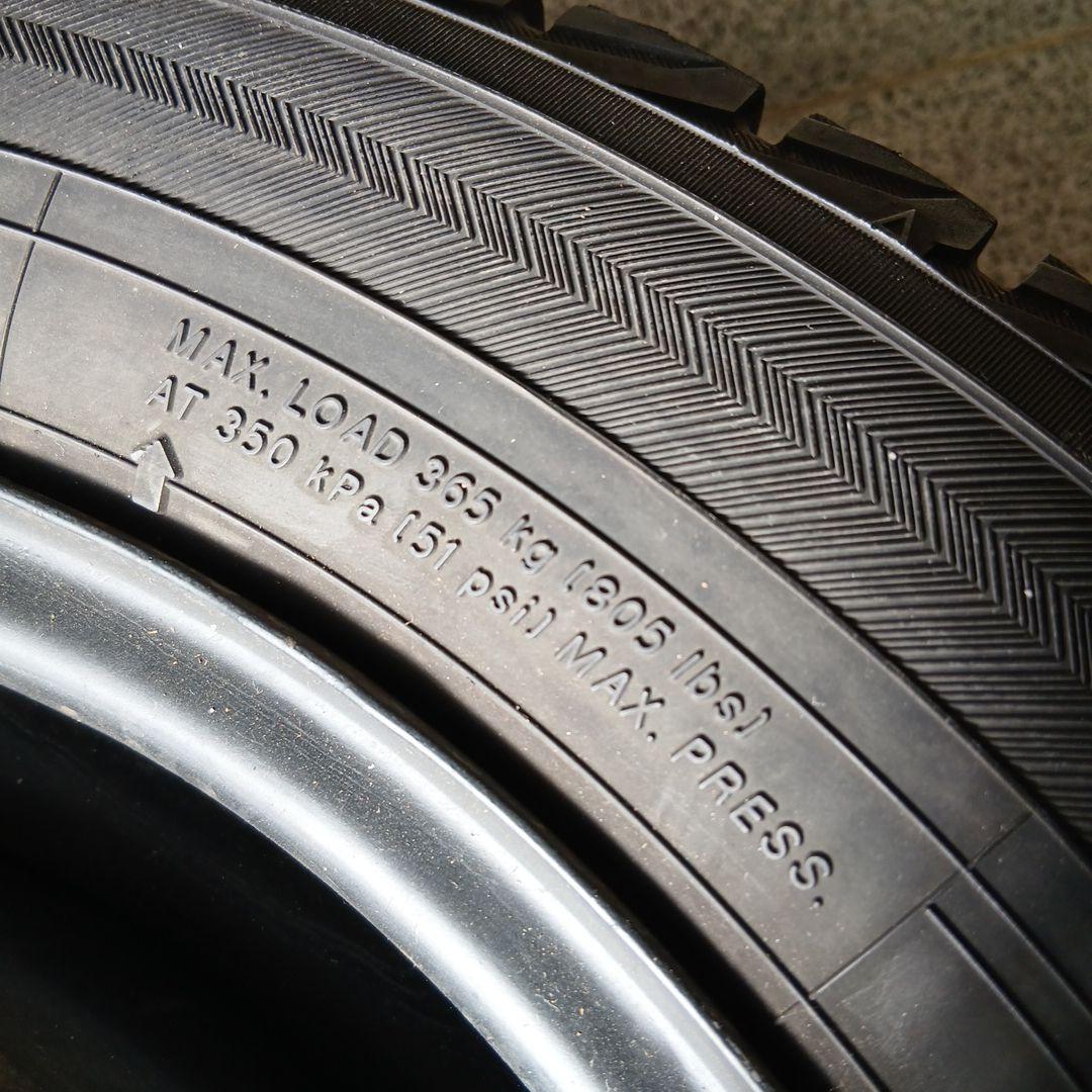 【No.①】軽自動車用スタッドレスタイヤ　4本のうち2本