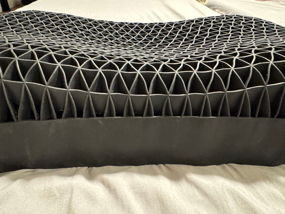 ヒツジのいらない枕 プレミアム ブラックレーベル