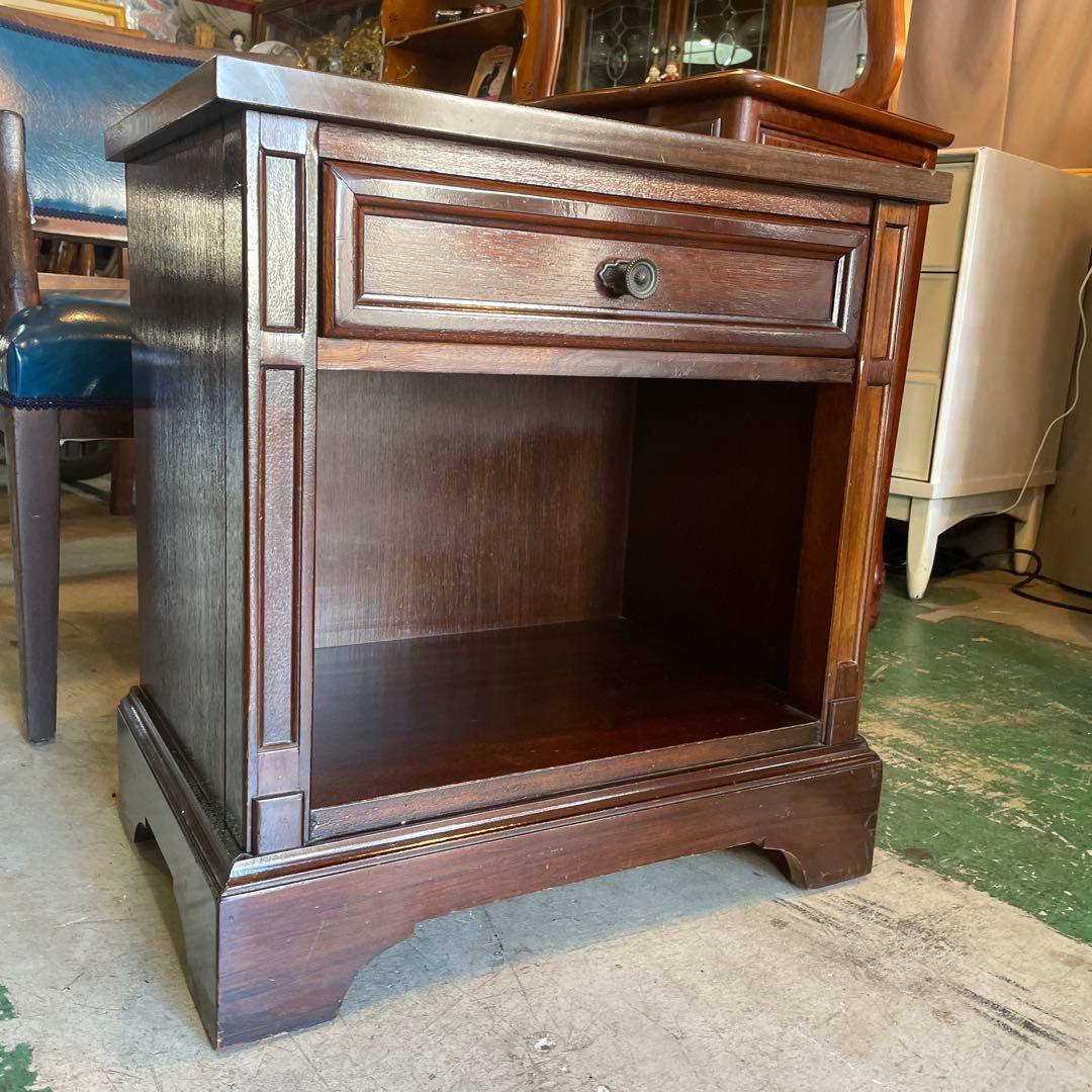 値下げ‼︎ アメリカン・ヴィンテージ・ナイトテーブル