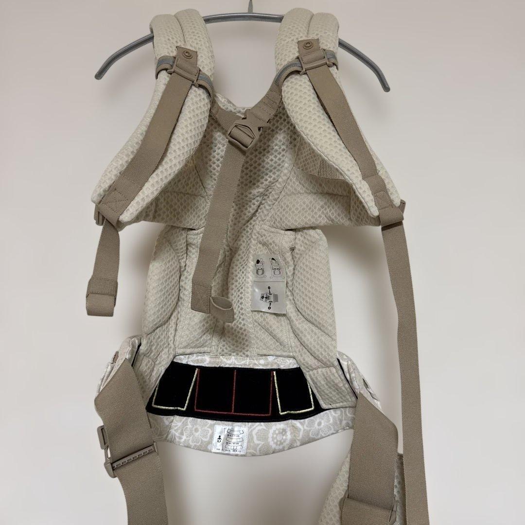 エルゴベビー　オムニブリーズ　クリームフラワーレース【4.5回使用】