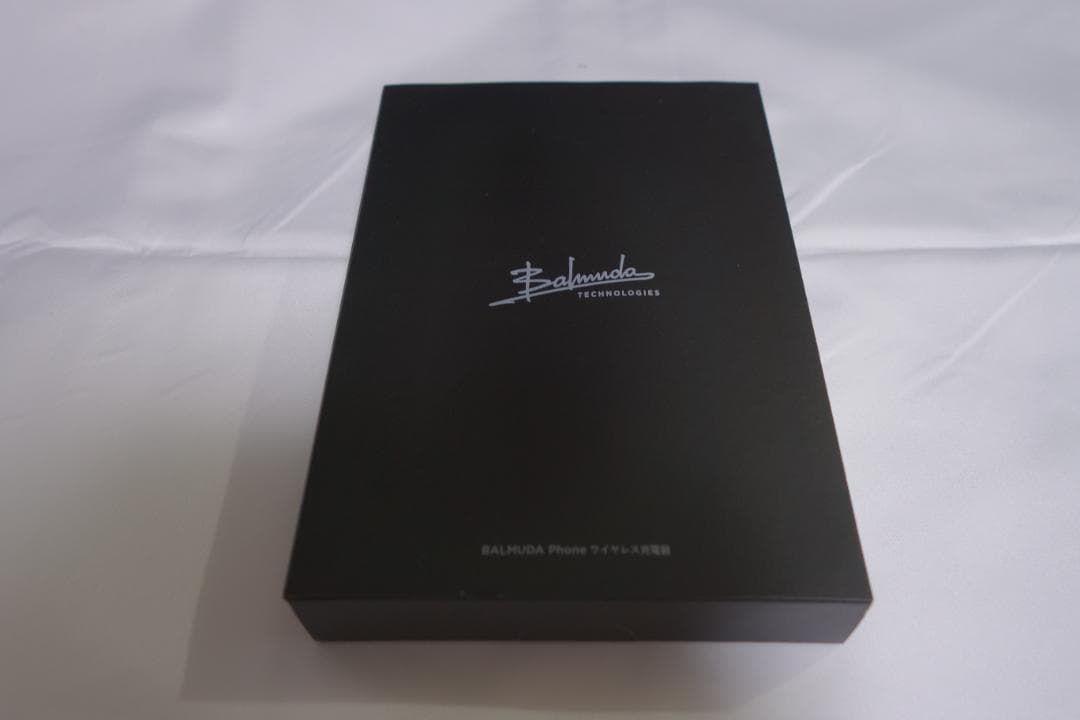 バルミューダフォン ホワイト 新品同様中古 おまけ多数