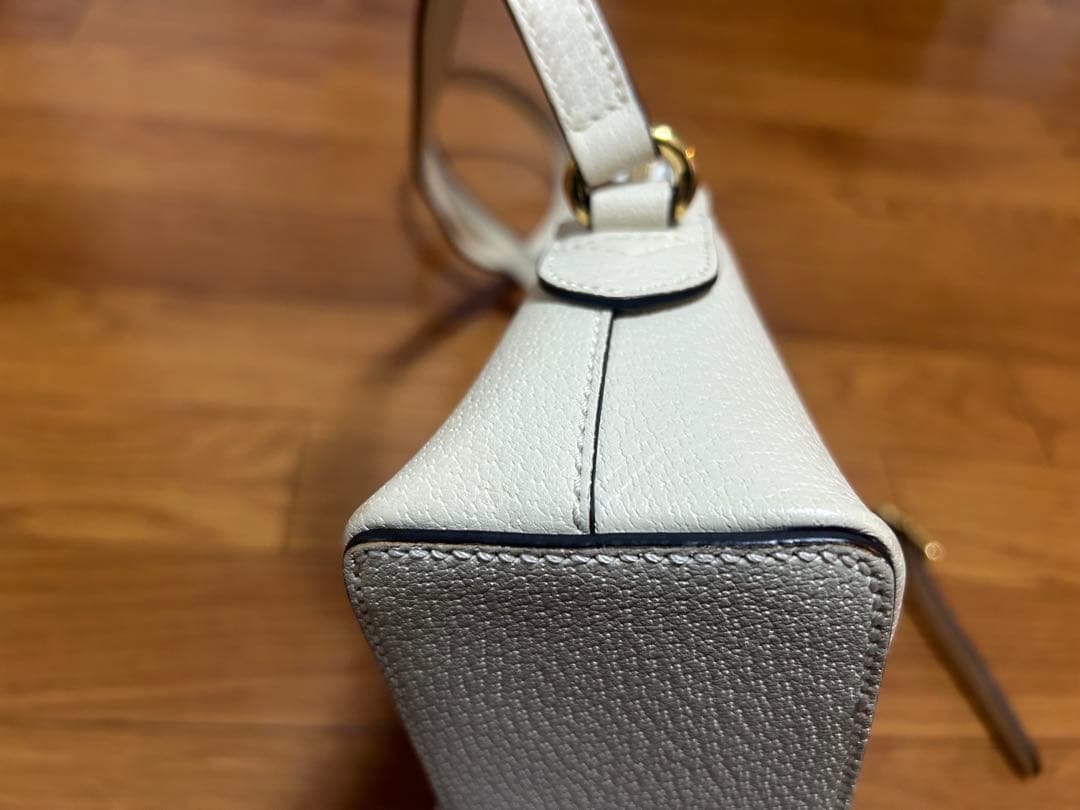 早い者勝ち！超美品⭐︎GUCCI オフィディアショルダーバック　レザーアイボリー
