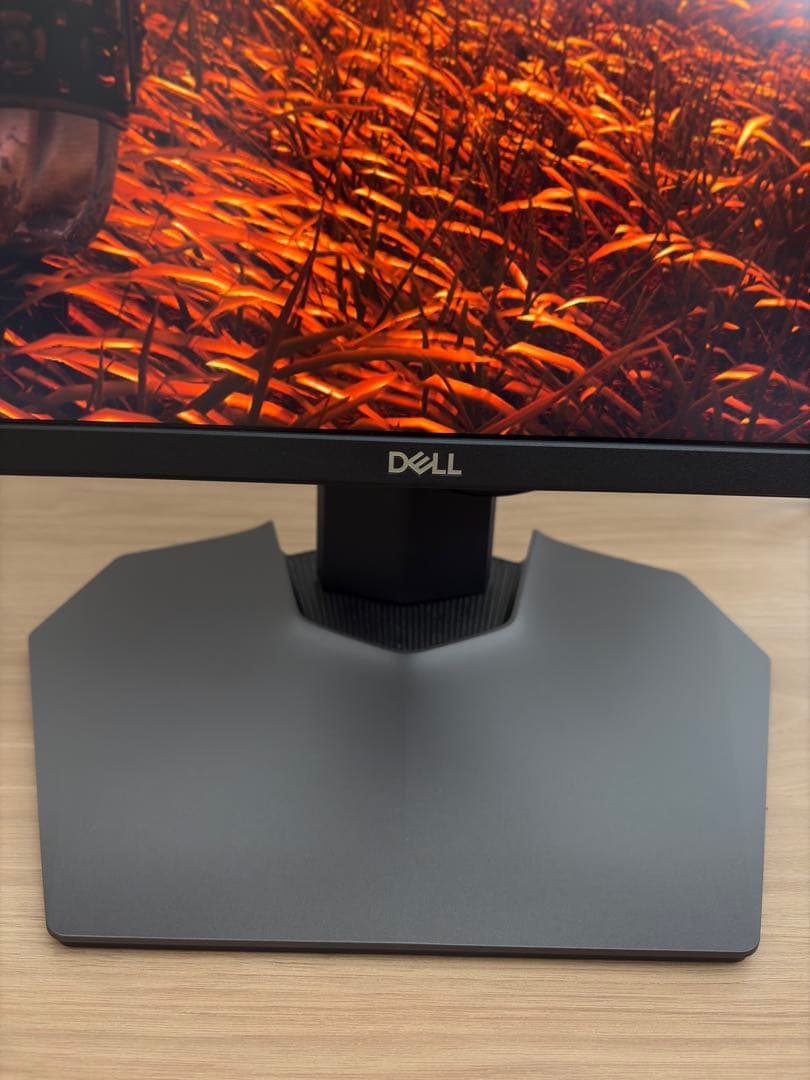 Dell 32 4K UHD ゲーミングモニター G3223Q 144hz