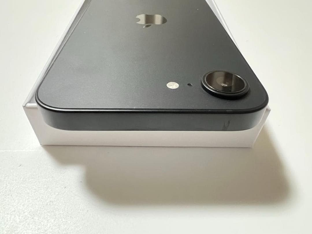 【BT100%美品】Apple iPhone 16e 128GB ブラックUS版