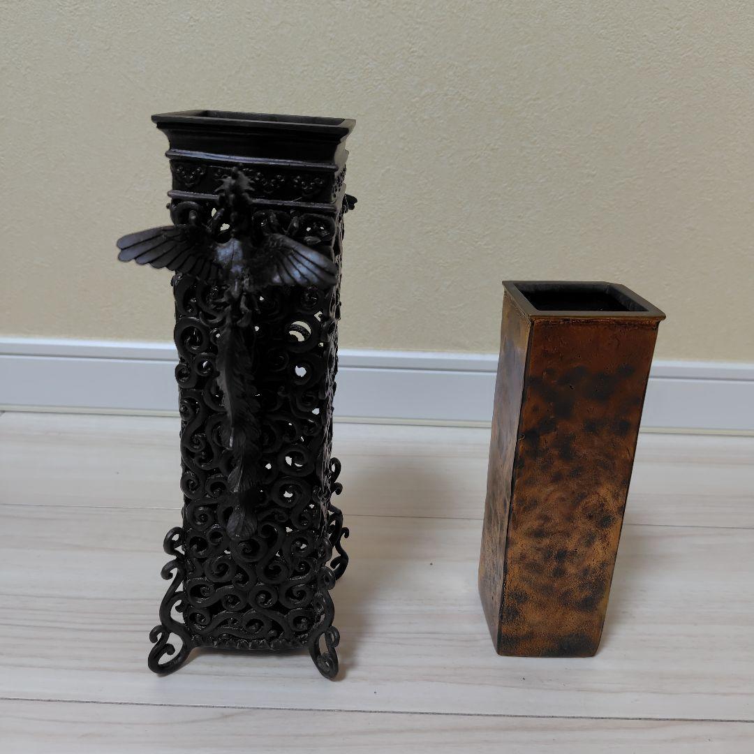 高岡銅器 青銅製花器 角型 唐草透かし 鳳凰耳付（蓋無し）