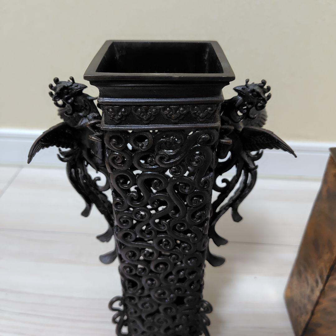 高岡銅器 青銅製花器 角型 唐草透かし 鳳凰耳付（蓋無し）