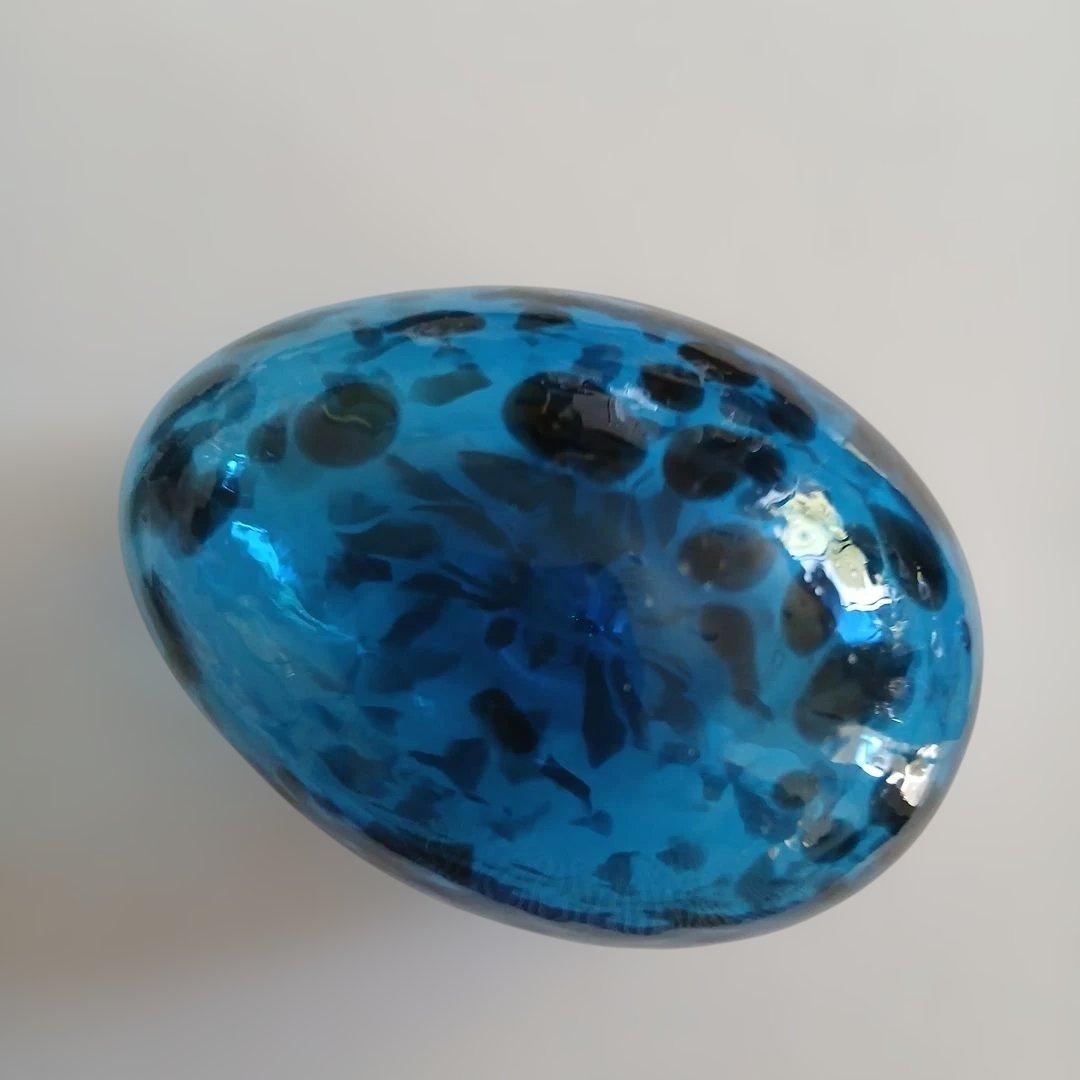 　Ano egg