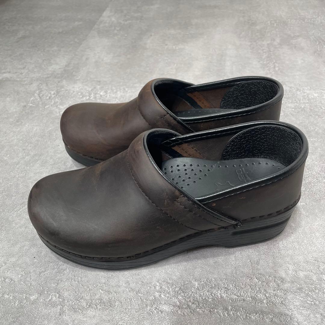 【良品】dansko ダンスコ プロフェッショナル 35 サボサンダル ブラウン