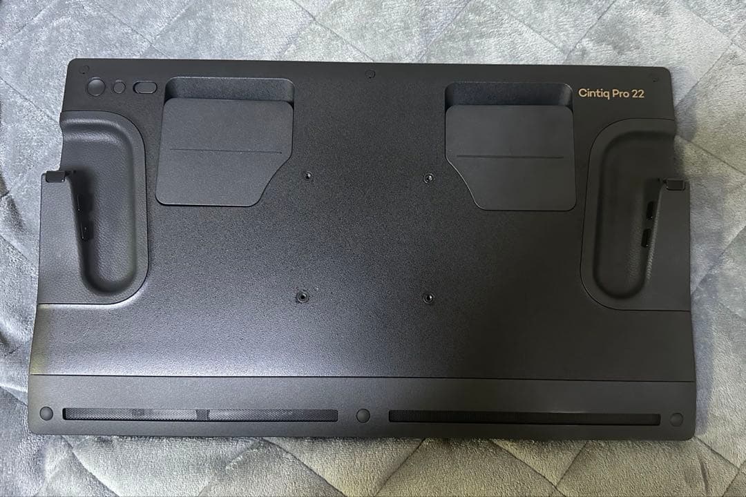 液タブ・ペンタブ Wacom Cintiq Pro 22 | DTH227 | 4K 120hz