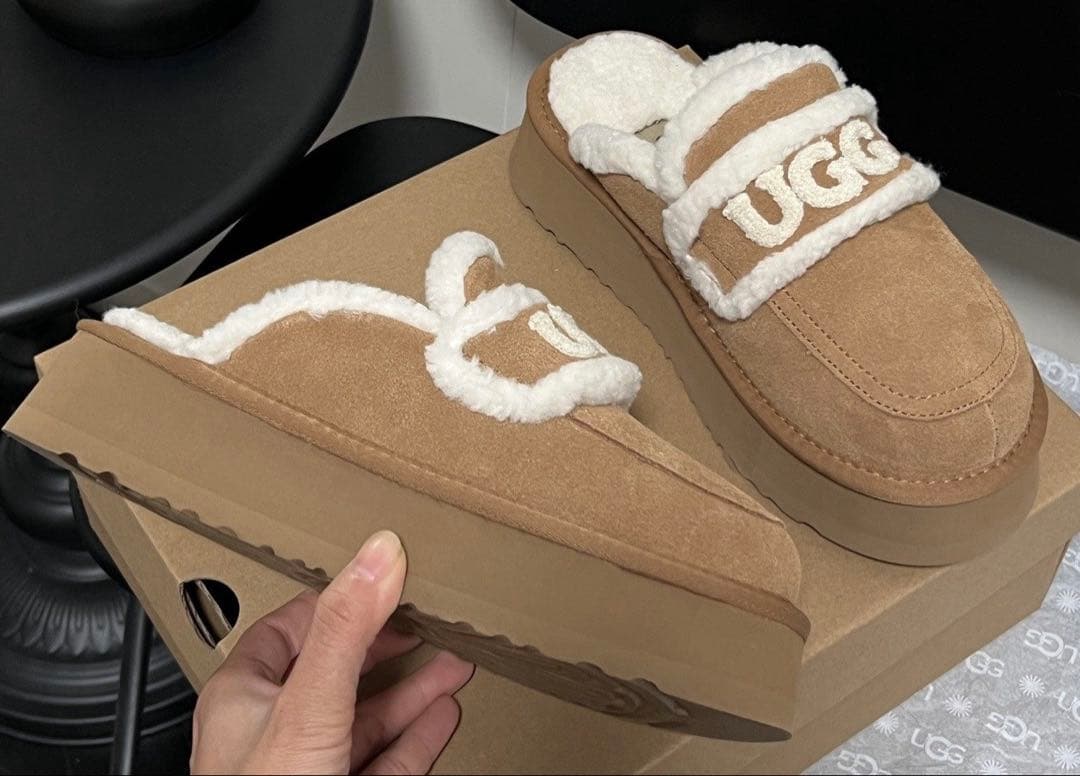 UGG ディスケット スリッポン 冬用 ムートンブーツ 厚底 23cm