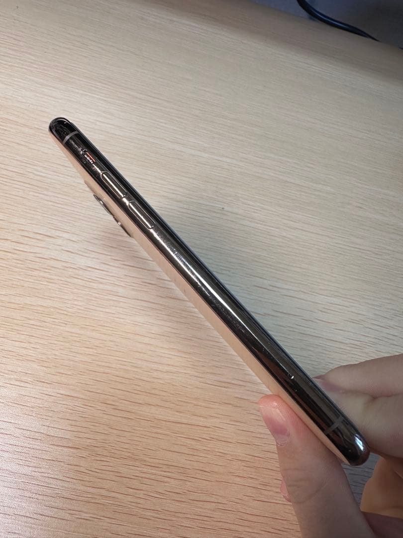 iPhone 11 Pro ゴールド　256GB SIMフリー　訳あり！