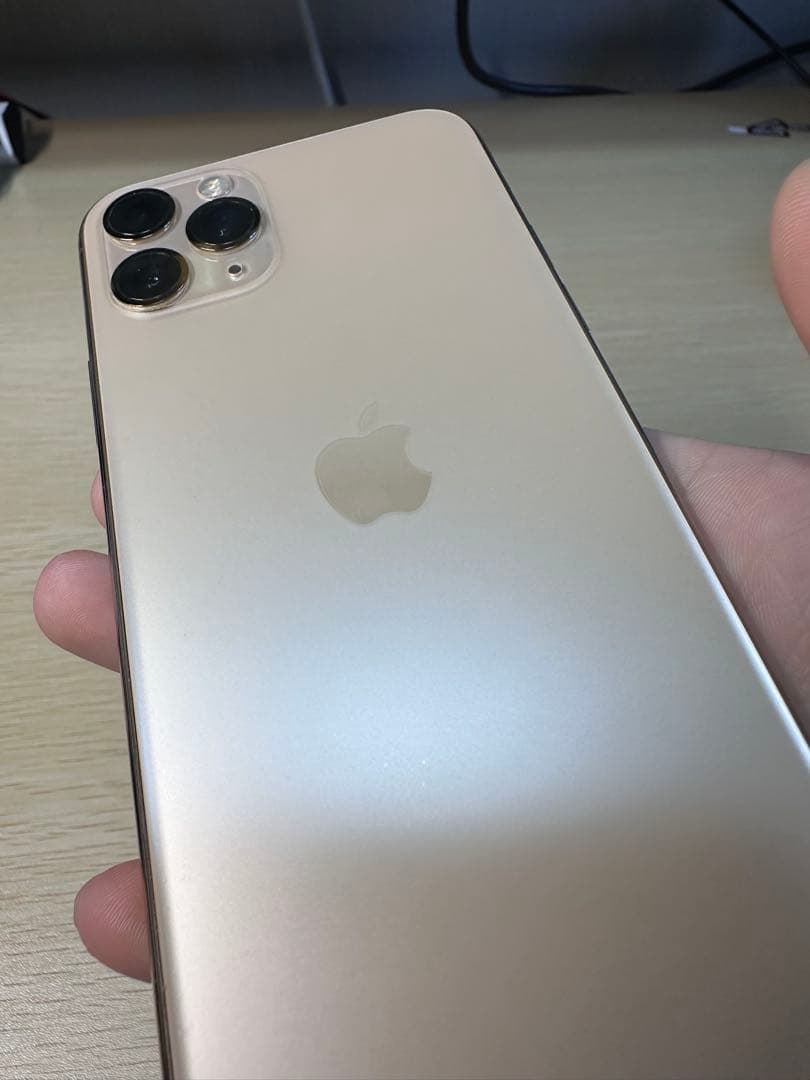 iPhone 11 Pro ゴールド　256GB SIMフリー　訳あり！