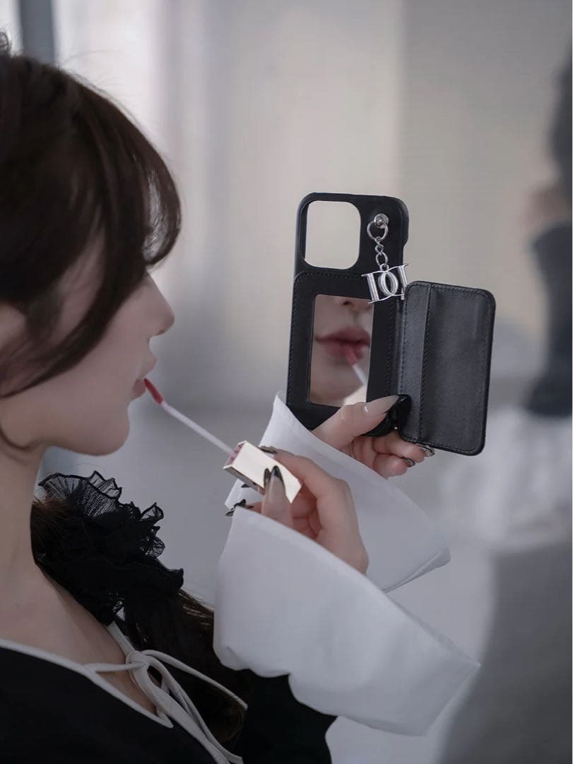 新品 キルティングミラーDDチャームiPhoneケース 17pro ブラック