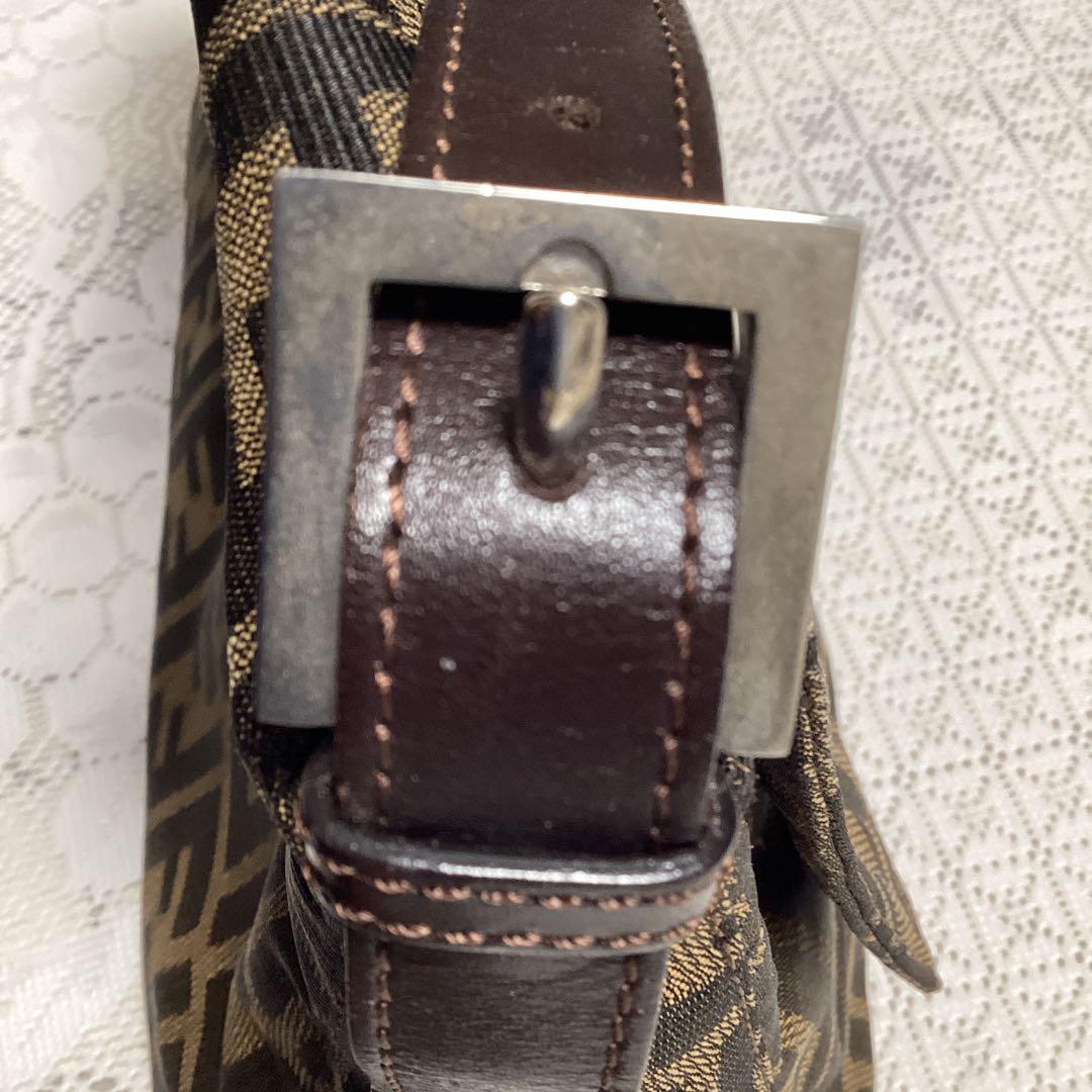 Fendi ロゴパターン ショルダーバッグ