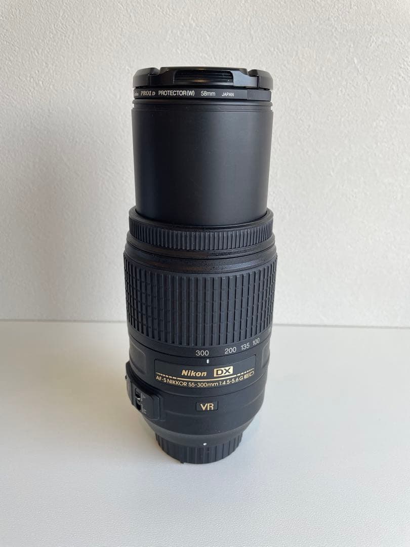 美品　超望遠レンズ Nikon AF-S DX 55-300mm VR
