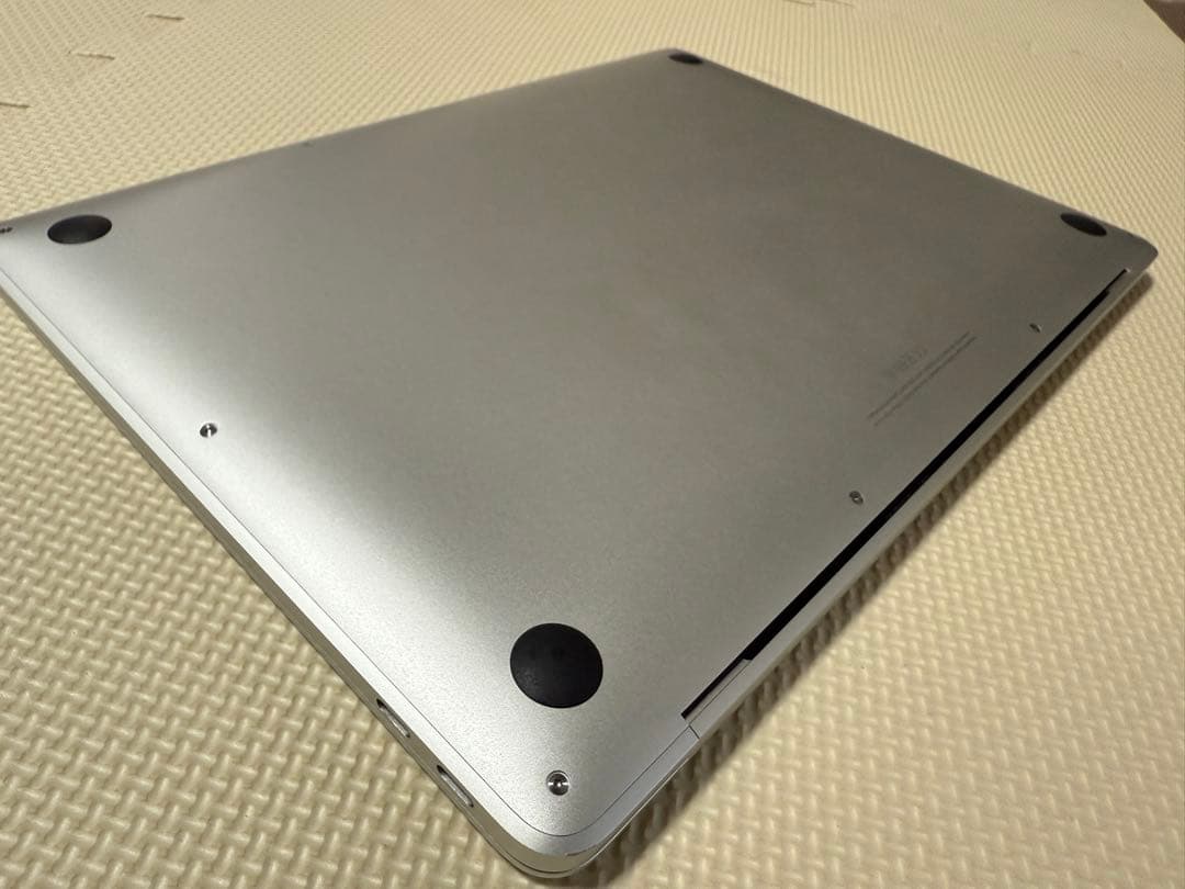 MacBook Air M1 13.3インチ　メモリ16GB　SSD512GB