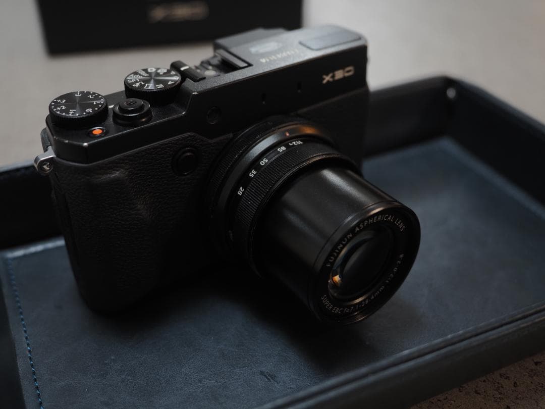 FUJIFILM フジフィルム X30