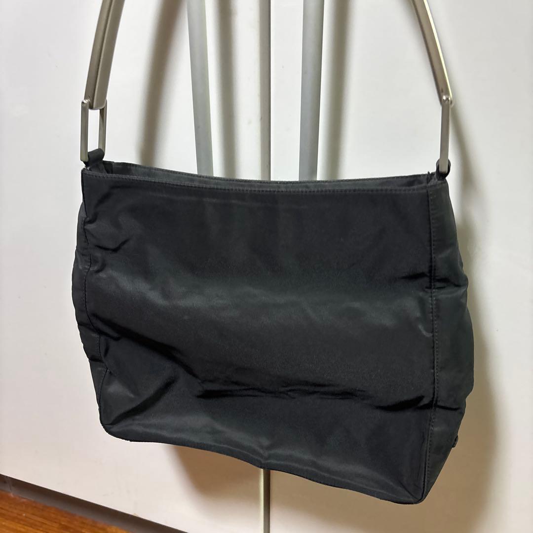 PRADA ブラック ナイロンバッグ