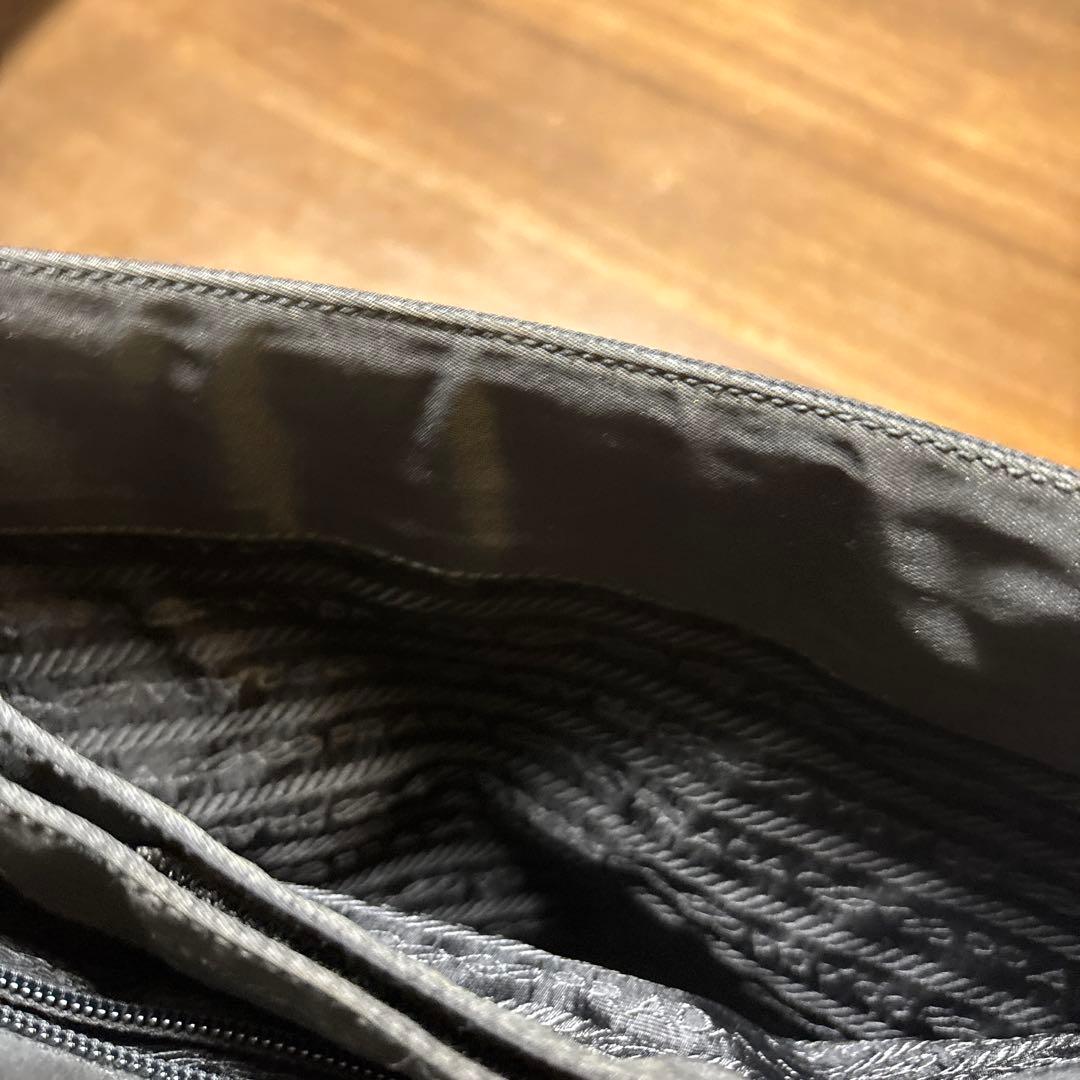 PRADA ブラック ナイロンバッグ