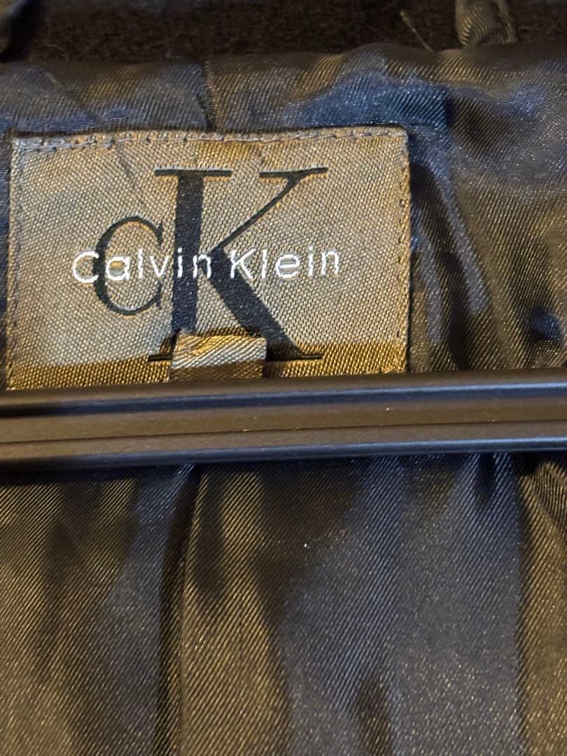 カルバン・ クラインの黒いダッフルコート