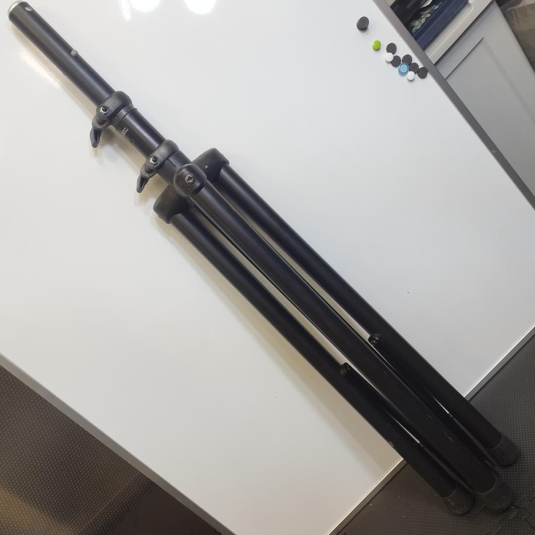 ULTIMATE スピーカースタンド TS-80B 2本　セット