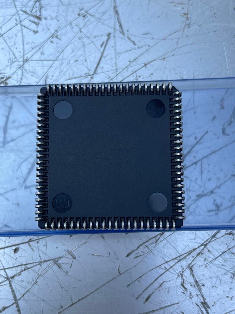 K61。RENESAS(50個)HD6473337CP16V新品同様未使用