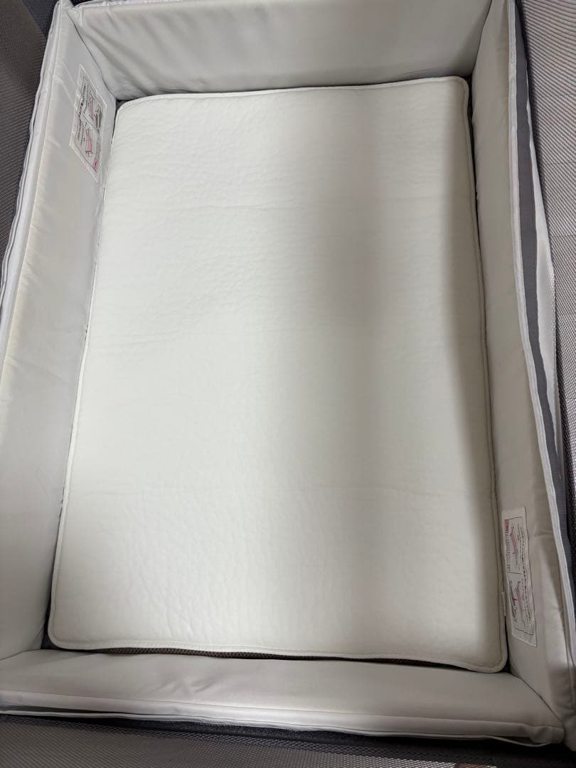 【新品購入】里帰りや自宅にも　アップリカ ココネル エアープラス AB グレー