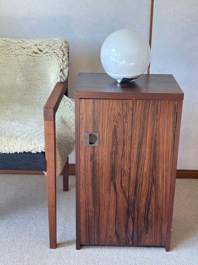 昭和レトロ 飾り棚　キャビネット ヴィンテージ　ミッドセンチュリー　収納　当時物