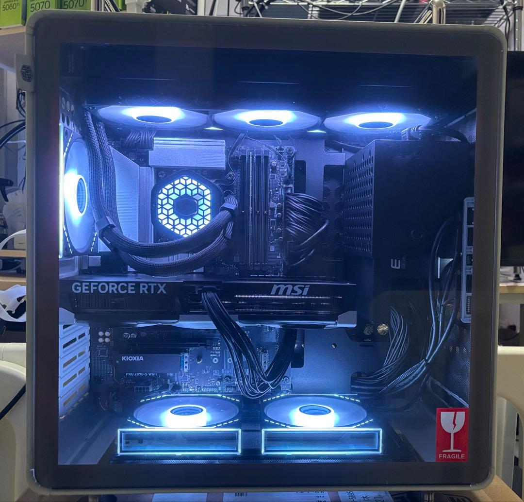 265KF、RTX5070ti搭載、自作デスクトップPC