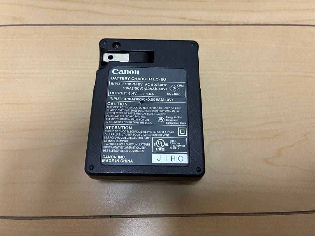 タッキー　Canon EOS R ミラーレス一眼カメラ　【保証付]