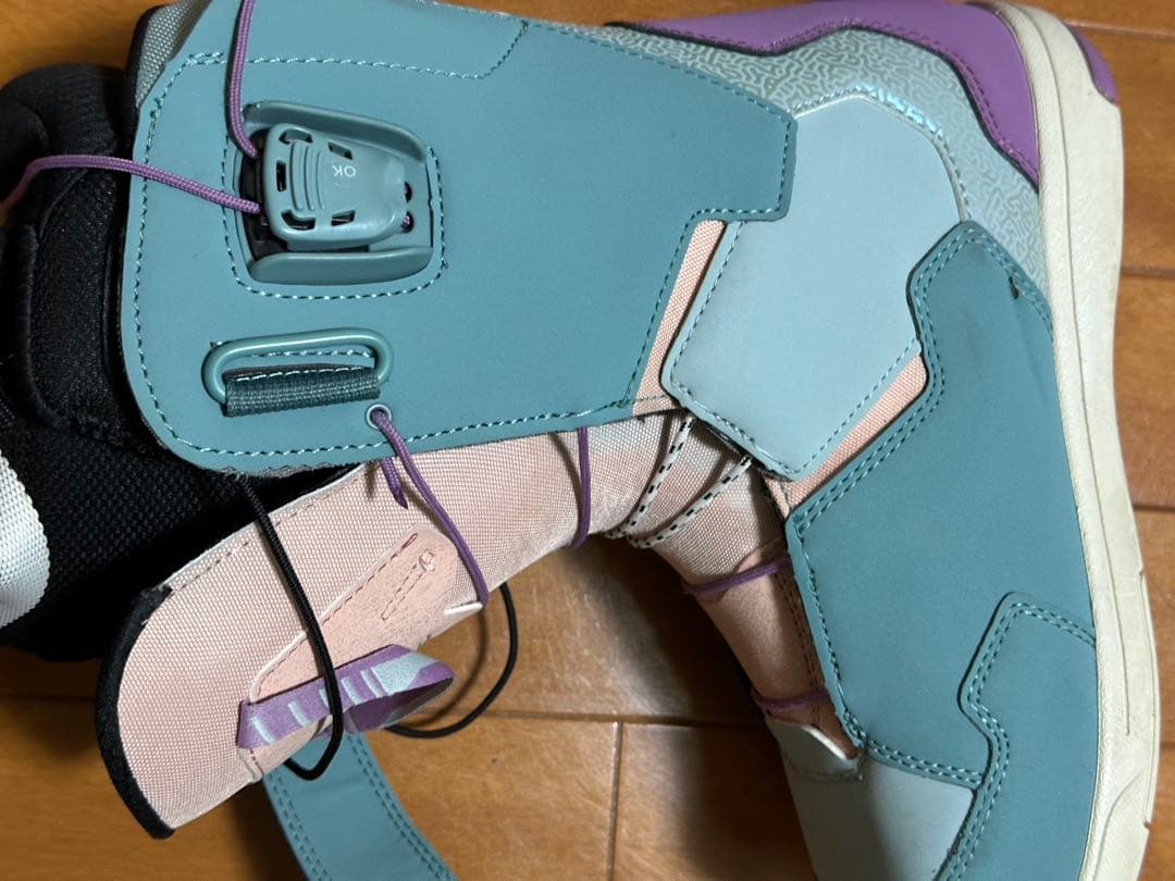 DEELUXE ID スノーボードブーツ (女性用)