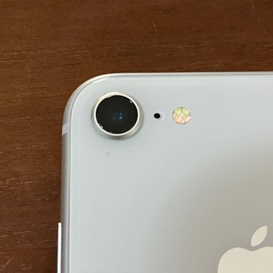 Apple iPhone 8 64GB シルバー