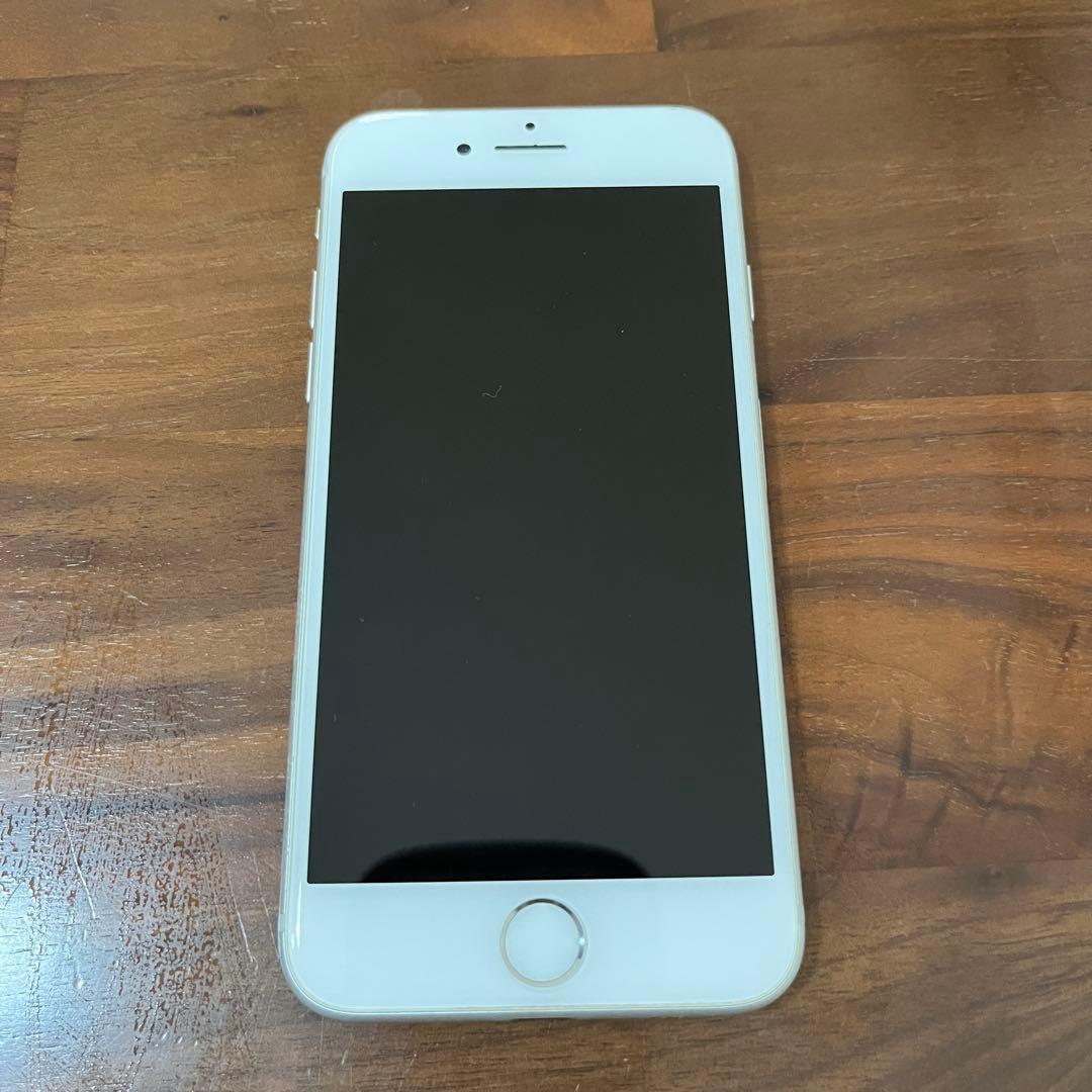 Apple iPhone 8 64GB シルバー