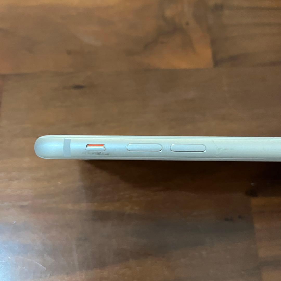 Apple iPhone 8 64GB シルバー