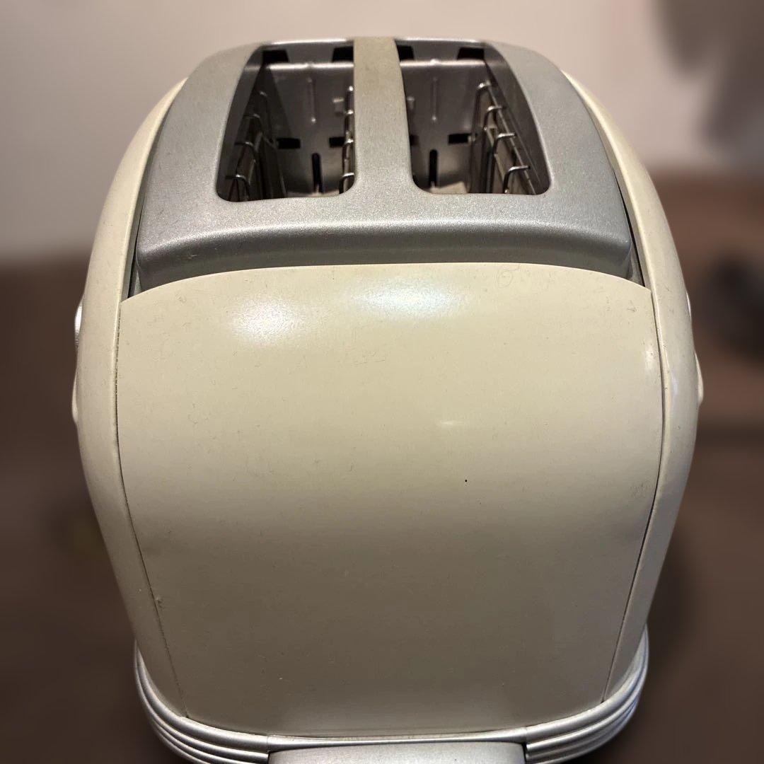 レトロホワイトトースター　デロンギ　DELONGHI おしゃれ！レトロ！
