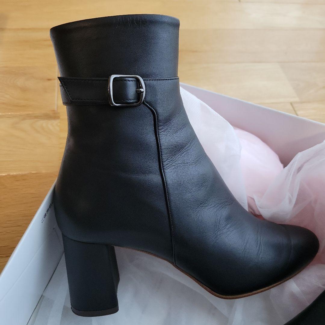 美品 ダイアナショートブーツ21.5cmブラック