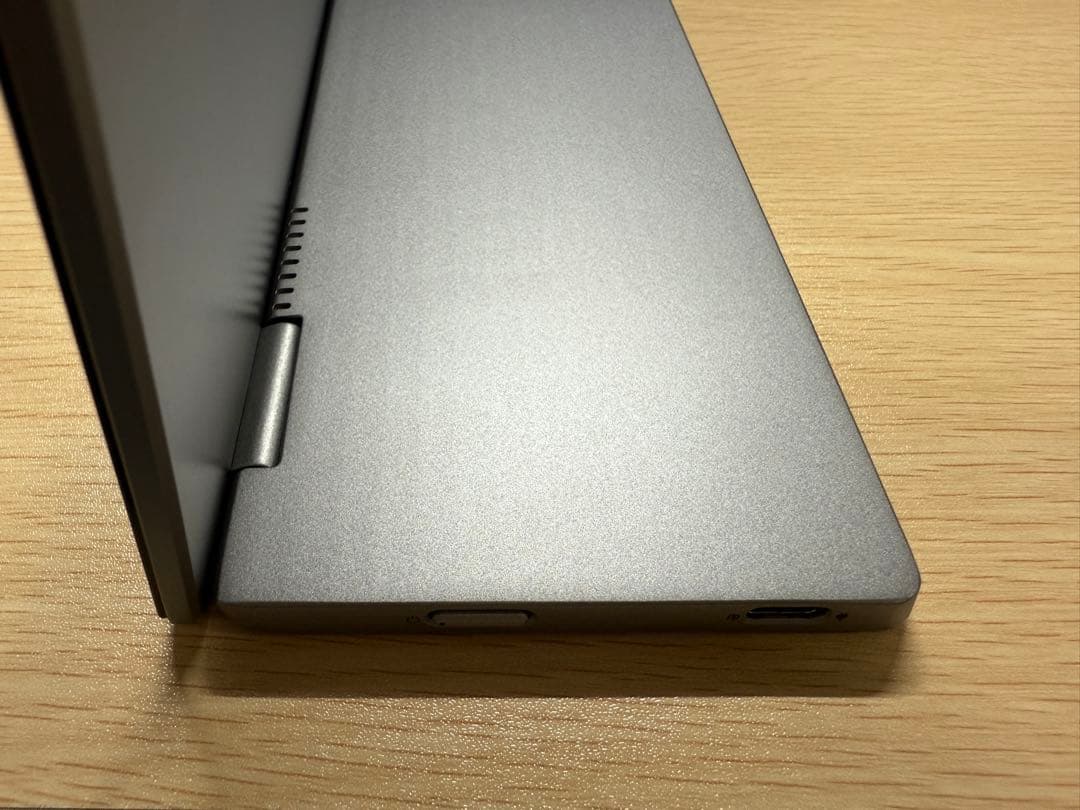 Dell C1422H 14インチ ポータブルモニタ－ その1