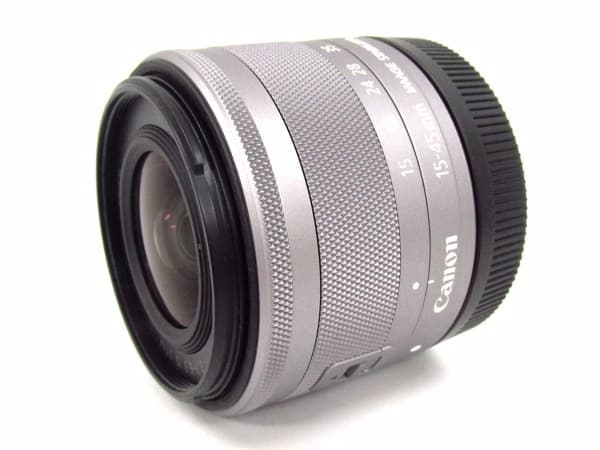 シルバー　EF-M 15-45 3.5-6.3 IS STM