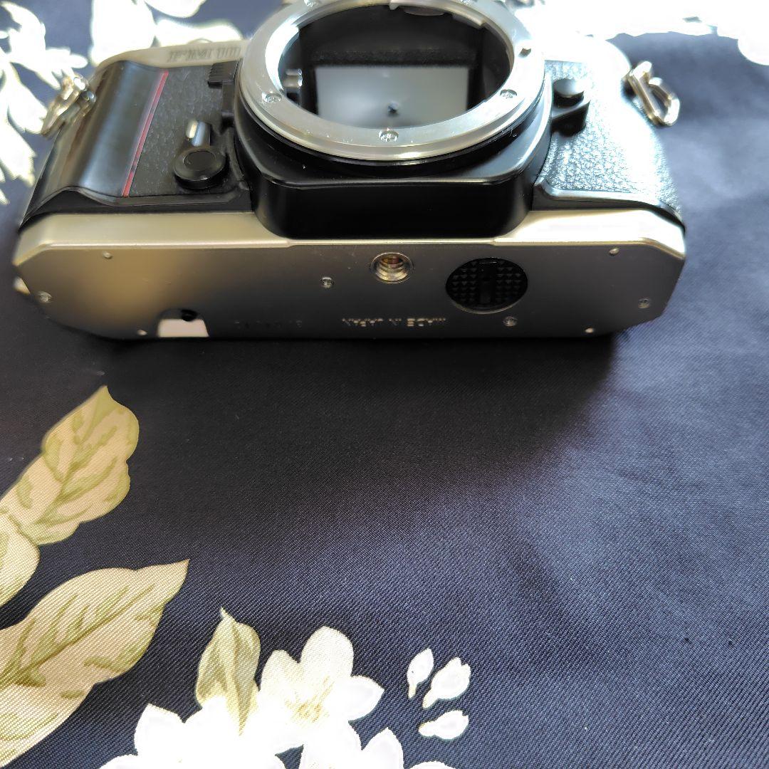 BODY価格でレンズ0円お買得ニコンFM10＆35-70ズームレンズ付 完動良品