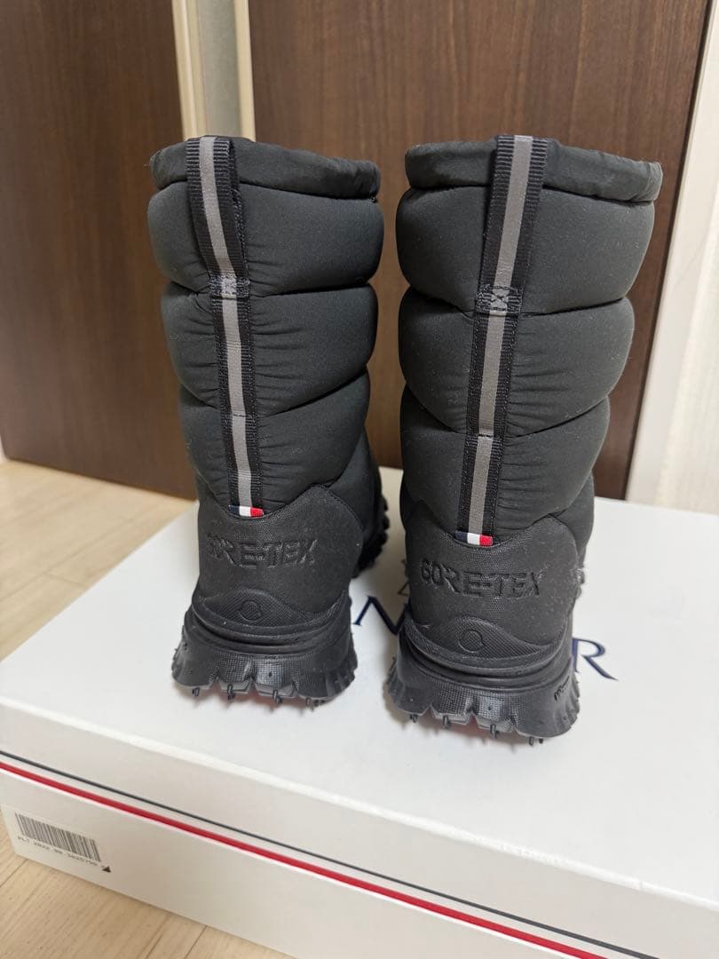 モンクレールゴアテックス ダウンブーツ ブラック　 値下げ相談可