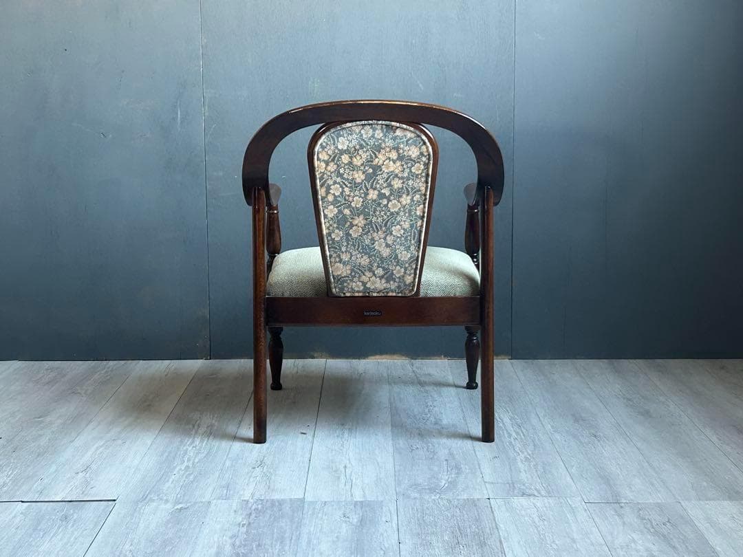 ④　リメイク品　尾州生地　ホワイト座面　カリモク　コロニアル　アームソファ　NI