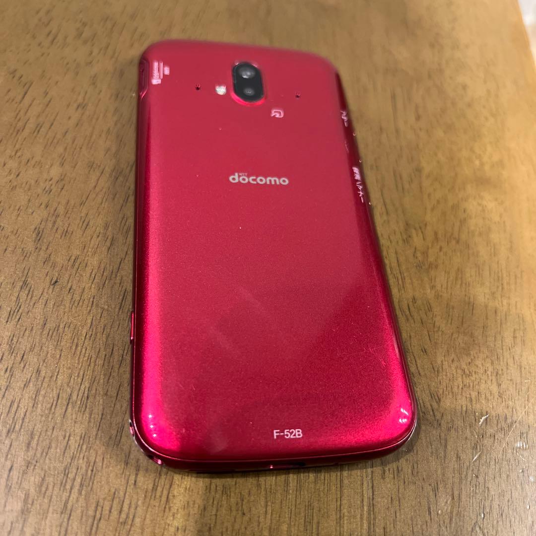 【美品】docomo F-52B レッド 花柄ケース付き