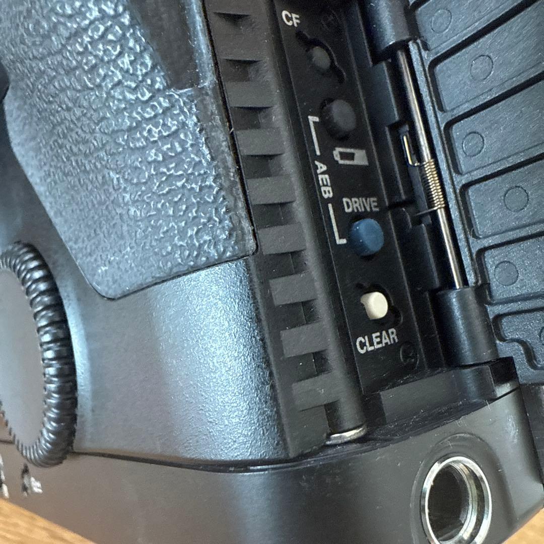 Canon EOS-1N フィルム一眼レフカメラ　レンズ付き(ジャンク品)