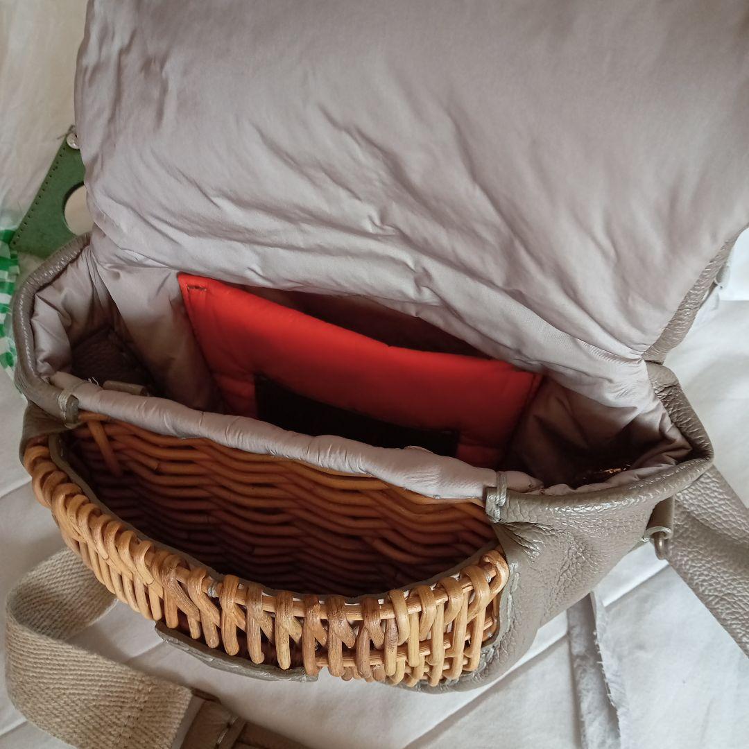 ebagosフニュ・シュリンクボディバックS