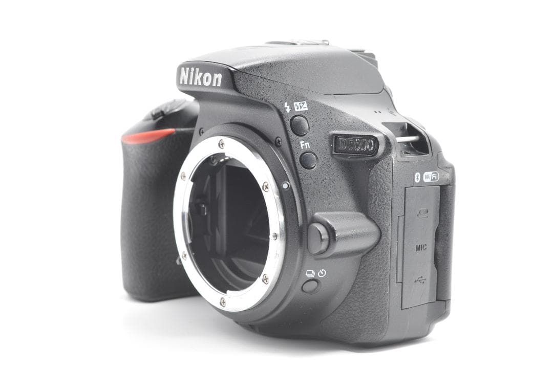 ✨すぐ使える✨Wi-Fi搭載❤️人気機種 Nikon D5600 スマホ転送
