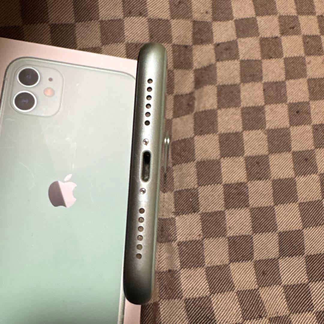 Apple iPhone 11 ミントグリーン64GB 本体　オマケ付き