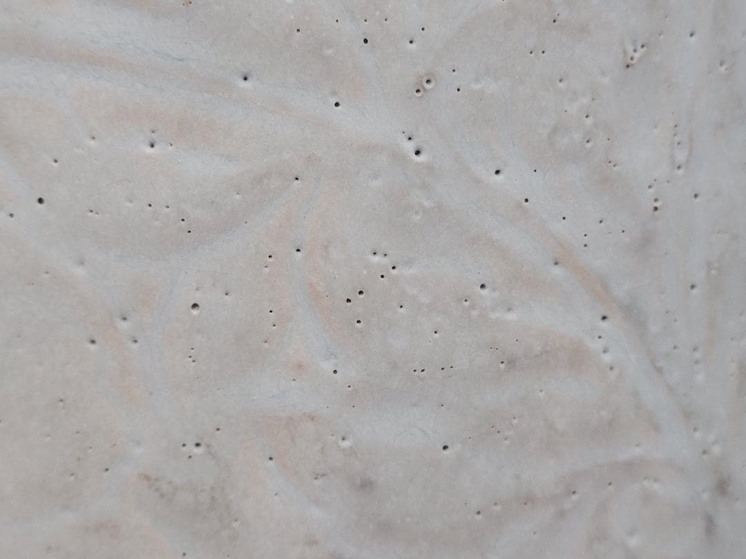 青釉 陽刻花紋 置物 時代唐物 高さ約21.7cm