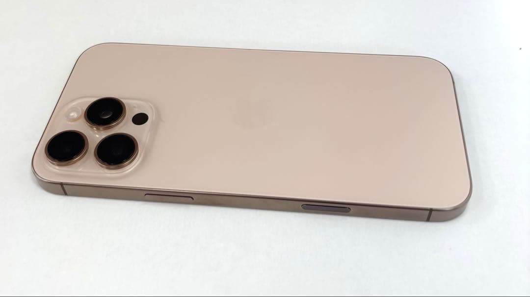 ➓ 超美品　iPhone16pro Max★ 256G デザートチタニウム