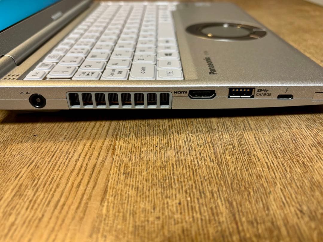 Panasonic CF-SV9RFLVS ノートPC 本体　LTE対応